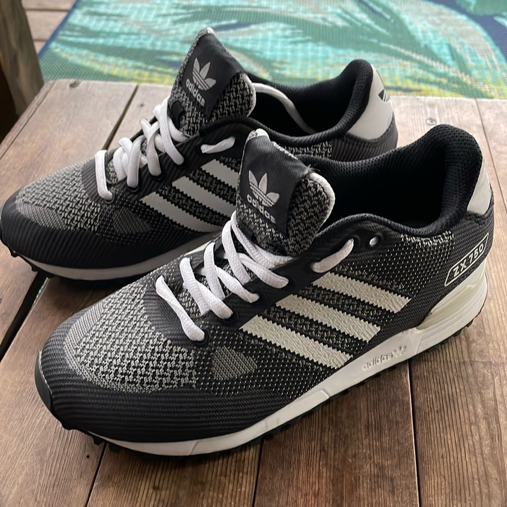 Like new Adidas ZX750 US size 6 (see description)